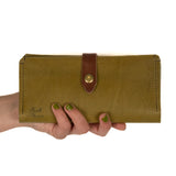 Tumalo Clutch No. 01