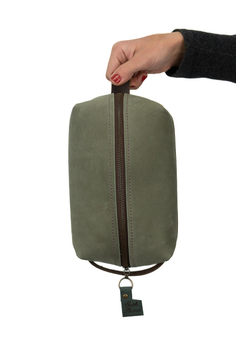 Toiletry Kit No. 03