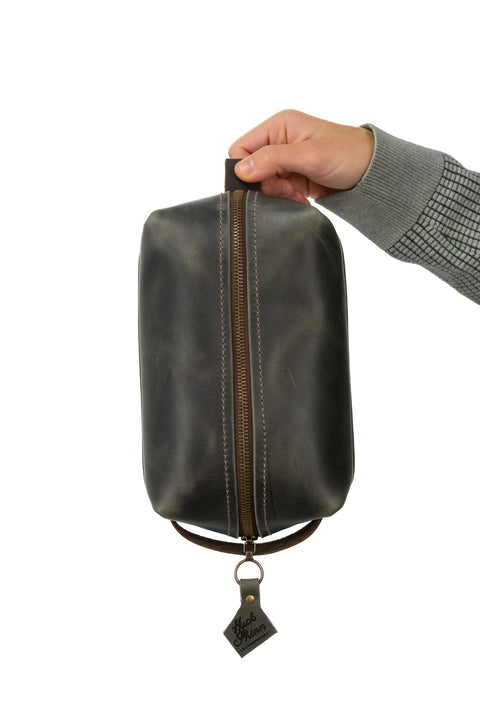 Toiletry Kit No. 09