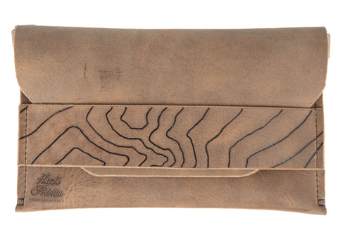 Essential Clutch No. 02