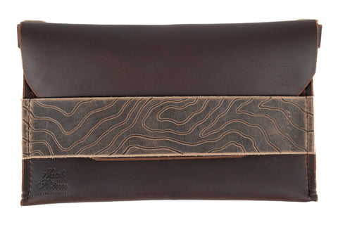 Essential Clutch No. 06