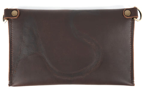 Essential Clutch No. 06