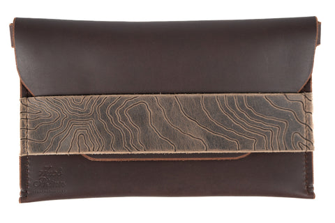 Essential Clutch No. 07
