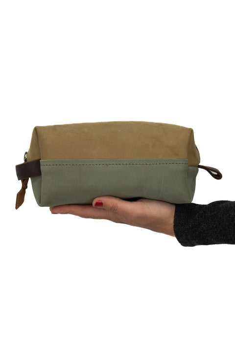Toiletry Kit No. 05