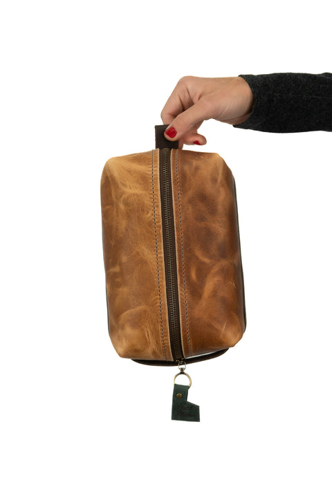 Toiletry Kit No. 06
