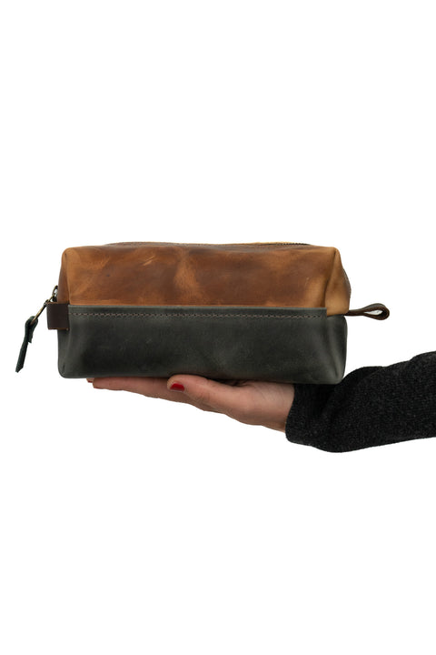 Toiletry Kit No. 06